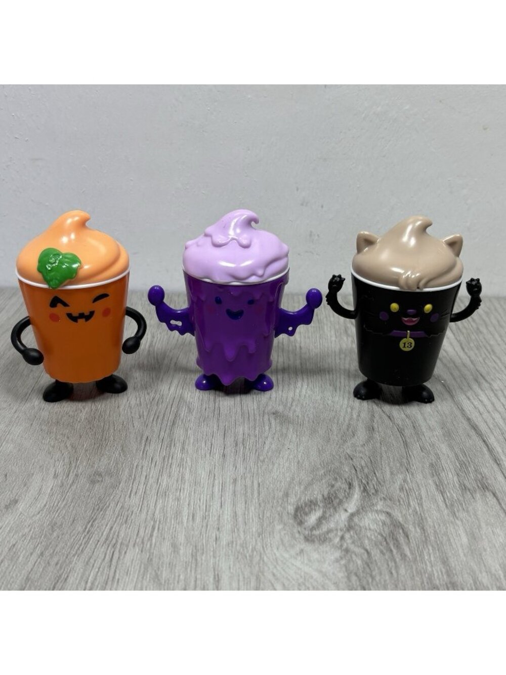 2025 Wendy 's Frosty Frights Toy Ice Patch Orange Purrrma Meltin Kids Halloween